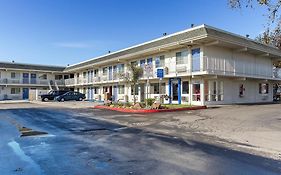 Hayward Motel 6