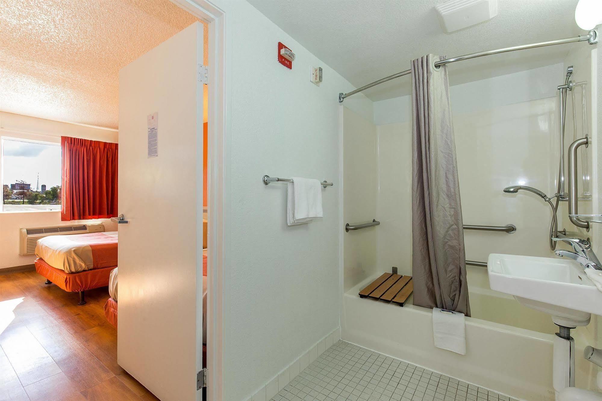 Motel 6 Hayward, Ca- Silicon Valley Gateway Exterior photo