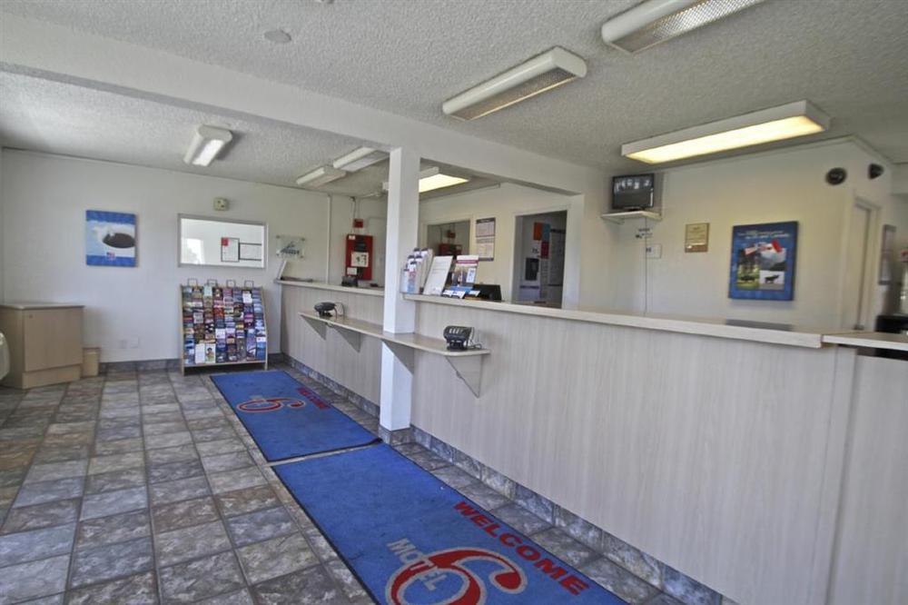 Motel 6 Hayward, Ca- East Bay Interior photo